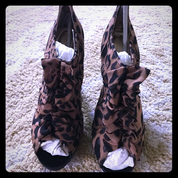 nop Shoes - NEW heels